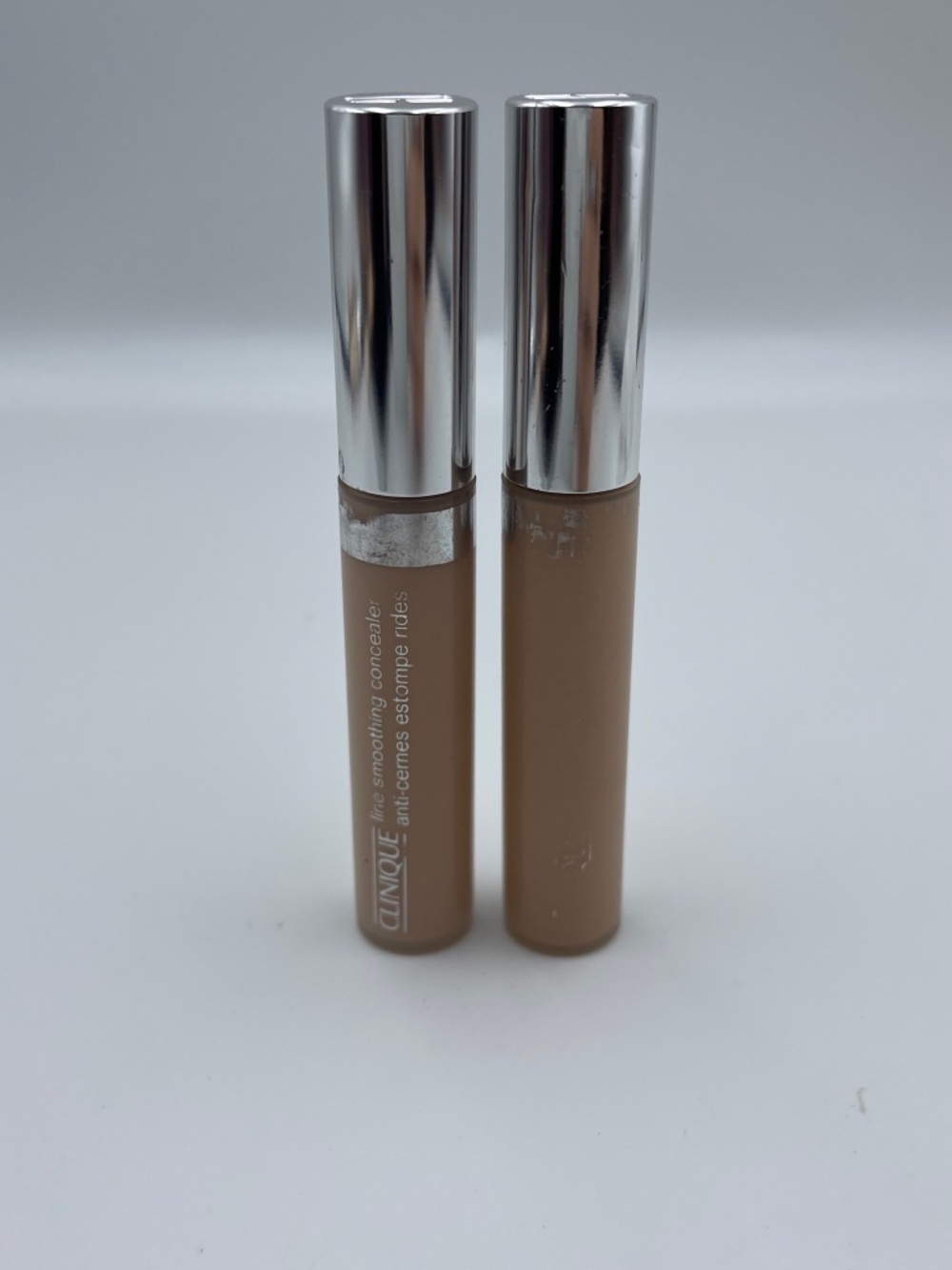 x2 NEW RARE READ Clinique Line Smoothing Concealer 03 Moderately Fair Full Size